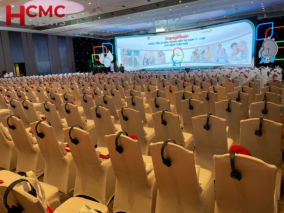 Các dịch vụ đi kèm trong tổ chức hội nghị khách hàng tại HCMC Events